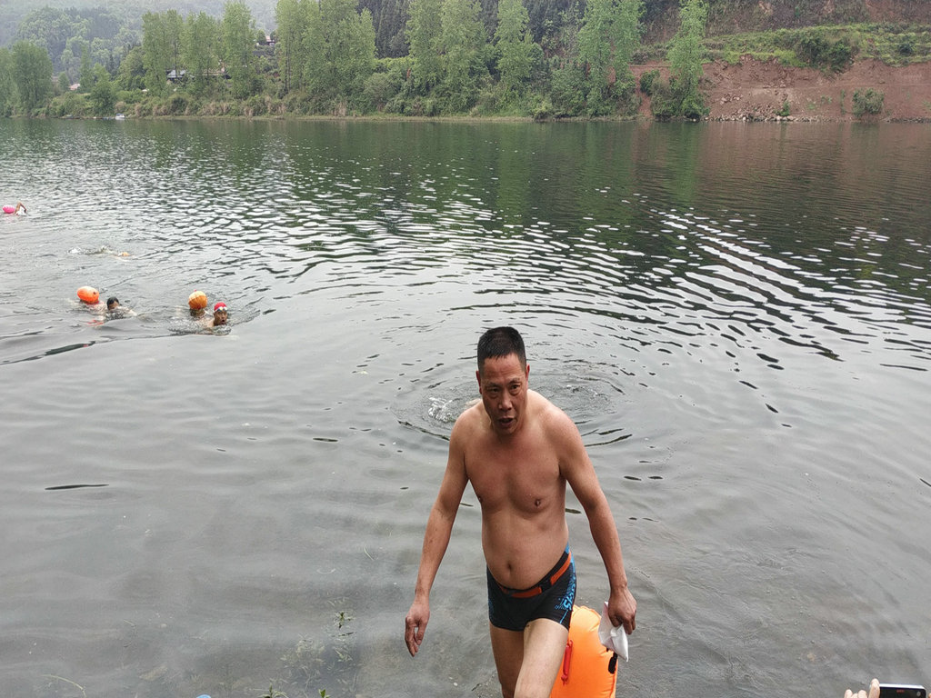 怀化第六届运动会游泳比赛,怀化鹤城泳协漂流