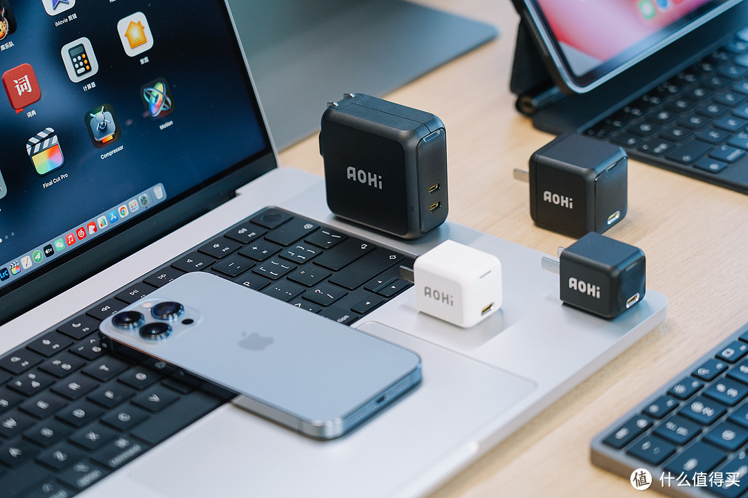 aohi100w双口氮化镓充电器测评,aohi充电器测评140w