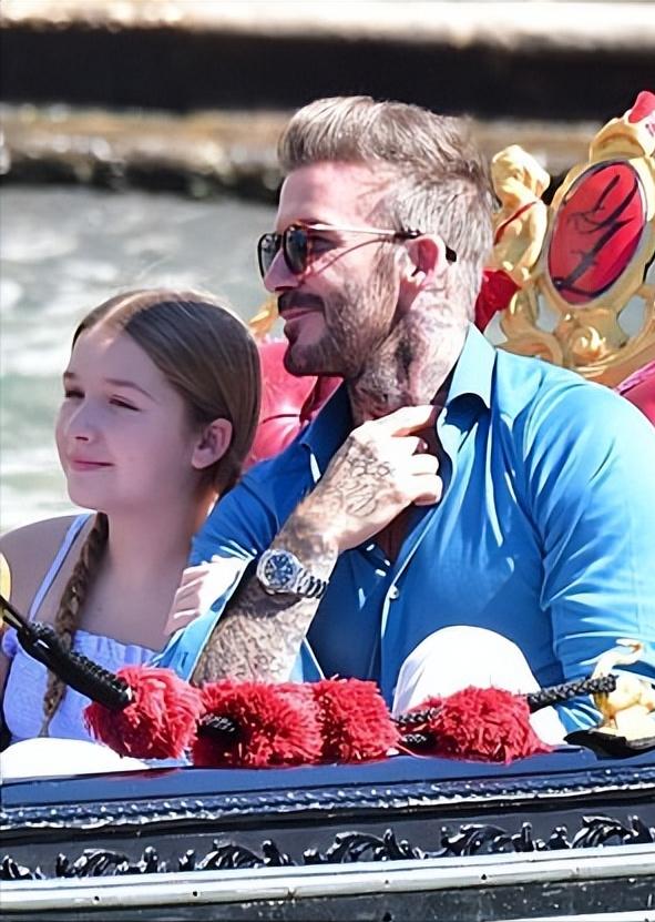 小七被贝克汉姆抱,小七被贝克汉姆宠爱