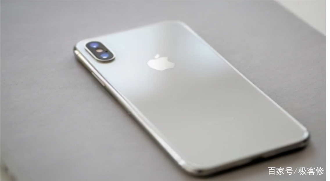 iphone充不进电一直转,iphone为什么充电到70%充不进去