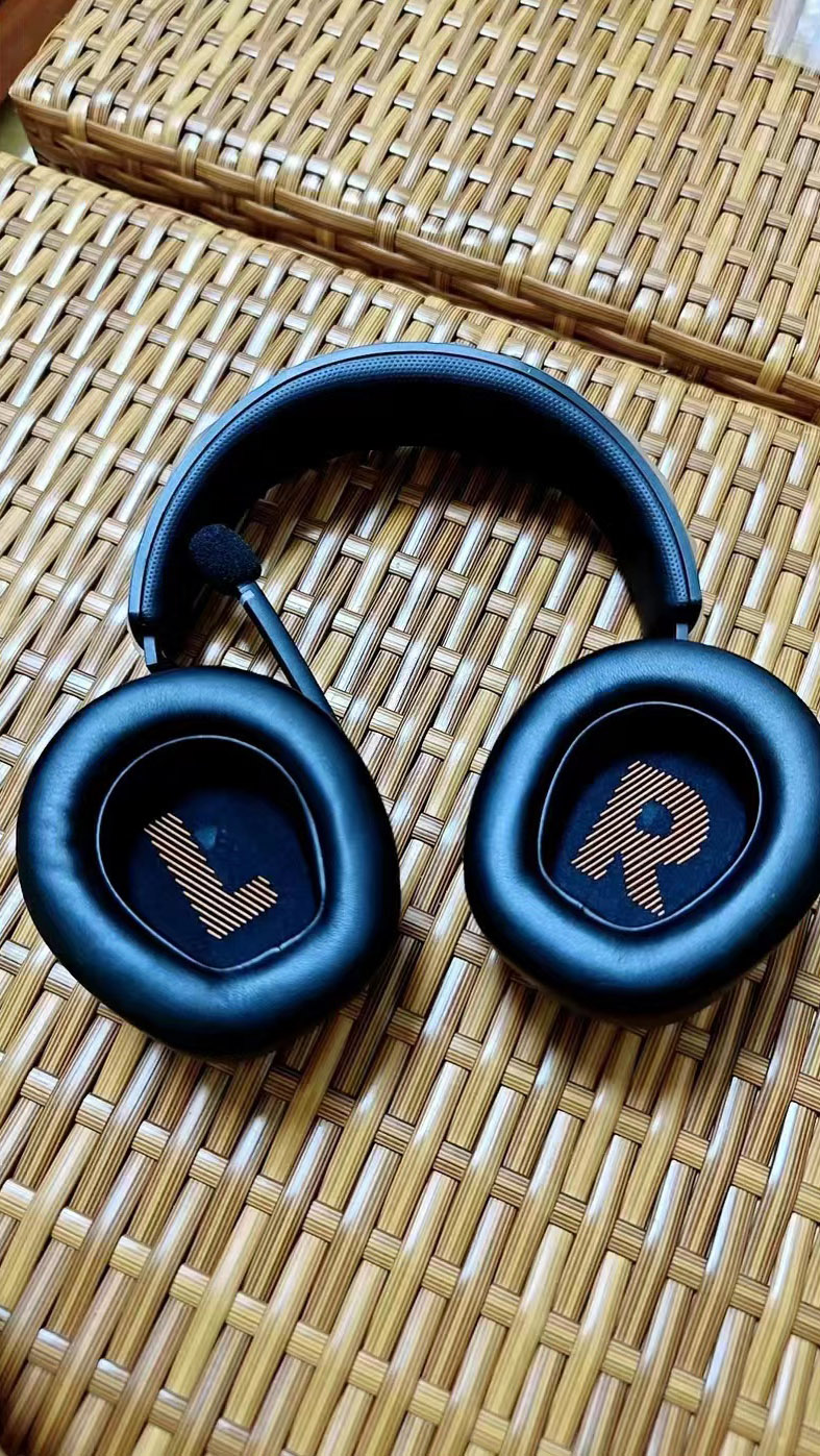 半入耳式真无线蓝牙耳机推荐jbl,jbl真无线入耳运动耳机