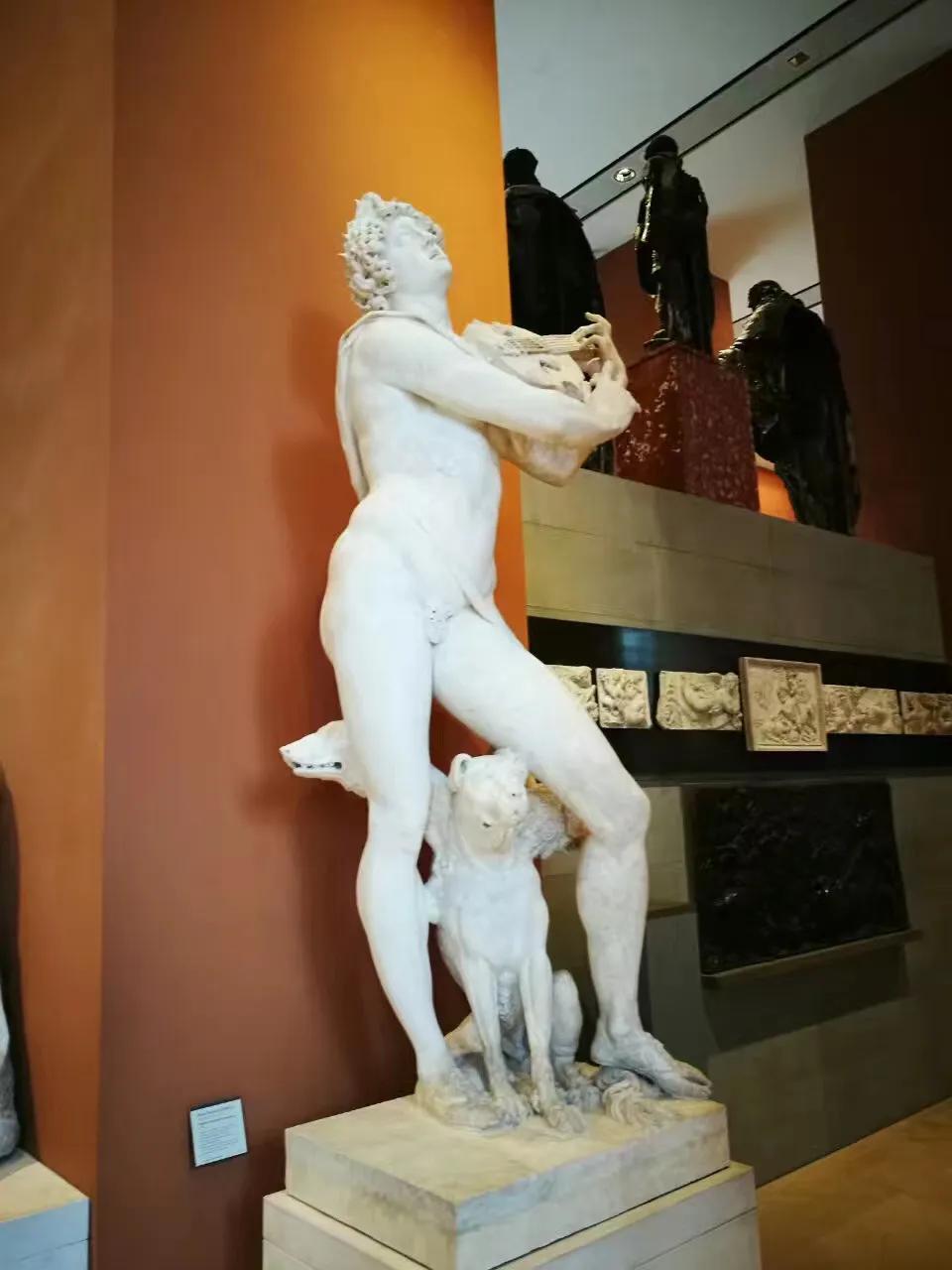 巴黎自由行详细攻略,旅行去巴黎如何坐地铁