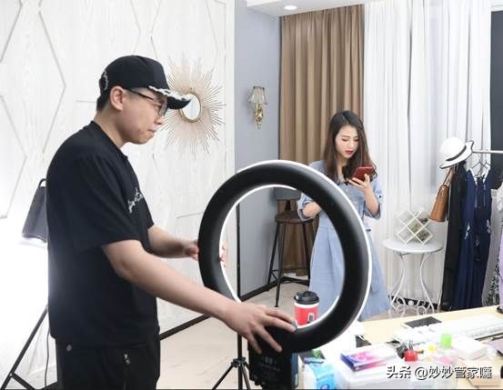 上海名媛群回应拼单,上海名媛群拼单事件如何看待