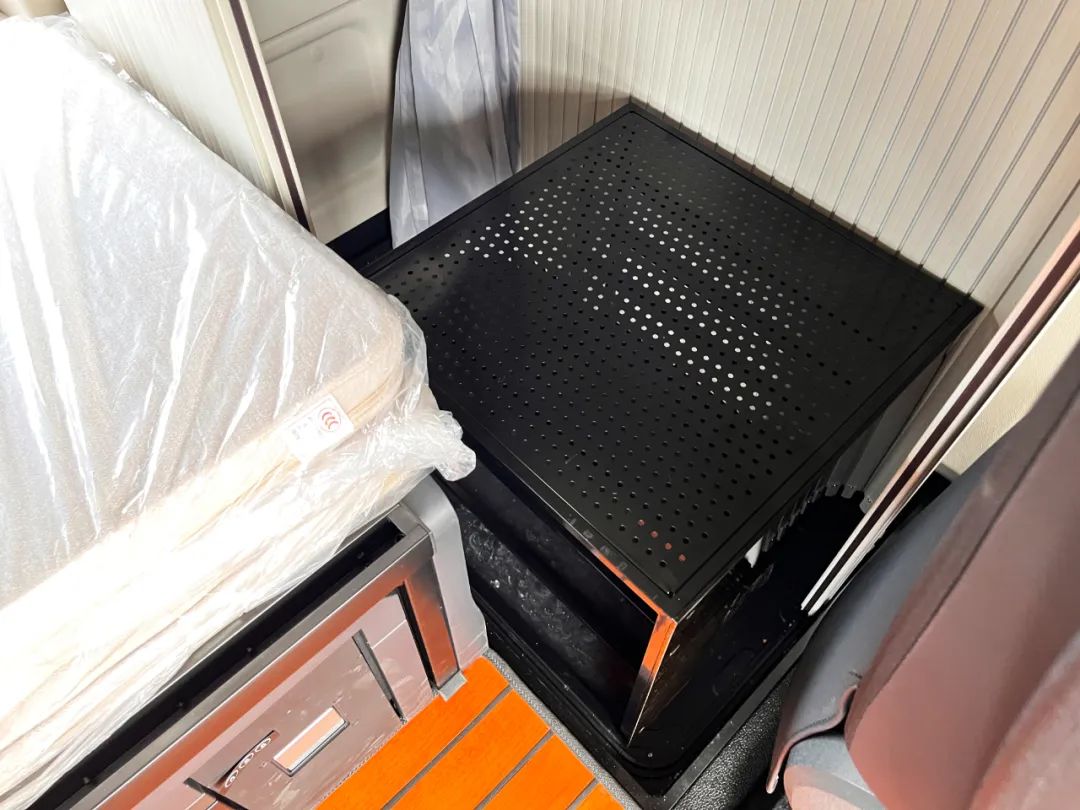 解放鹰途头等舱挡位介绍,解放鹰途头等舱4米2