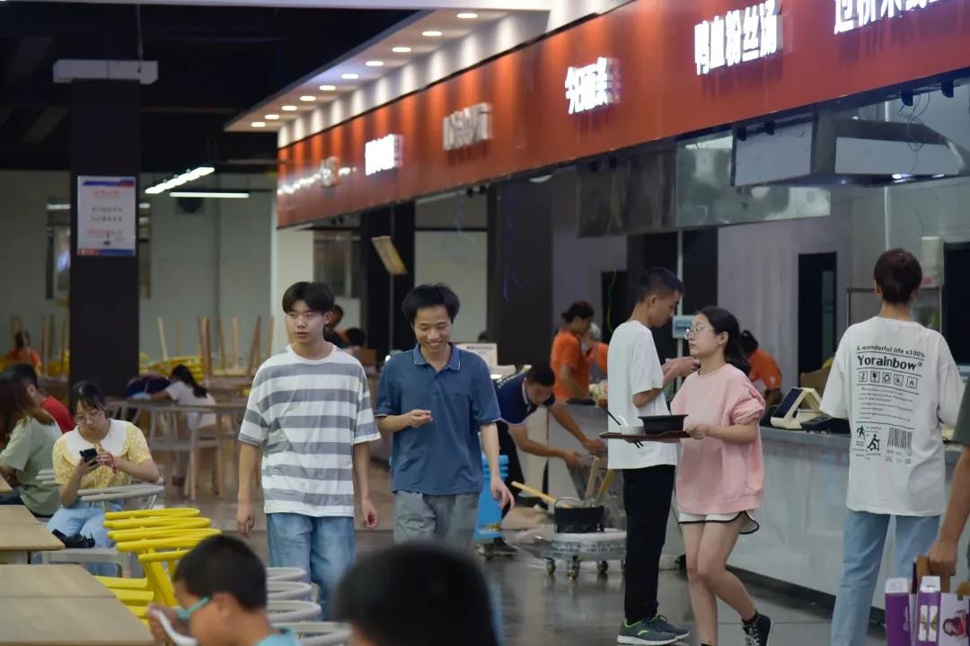 湖北大学网红食堂,武汉神仙美食