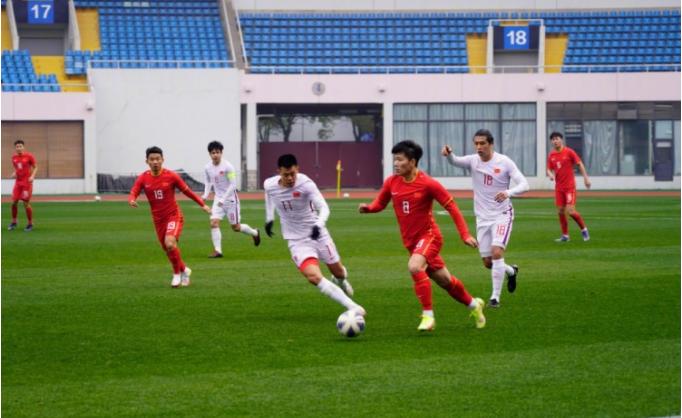 哪个专家说足球是资本主义的产物,足球资本主义