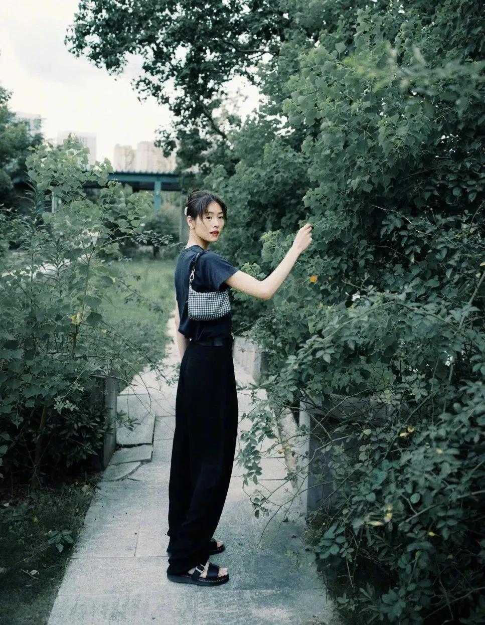 三款适合各种脸型的发型,大脸女生中长发烫发发型