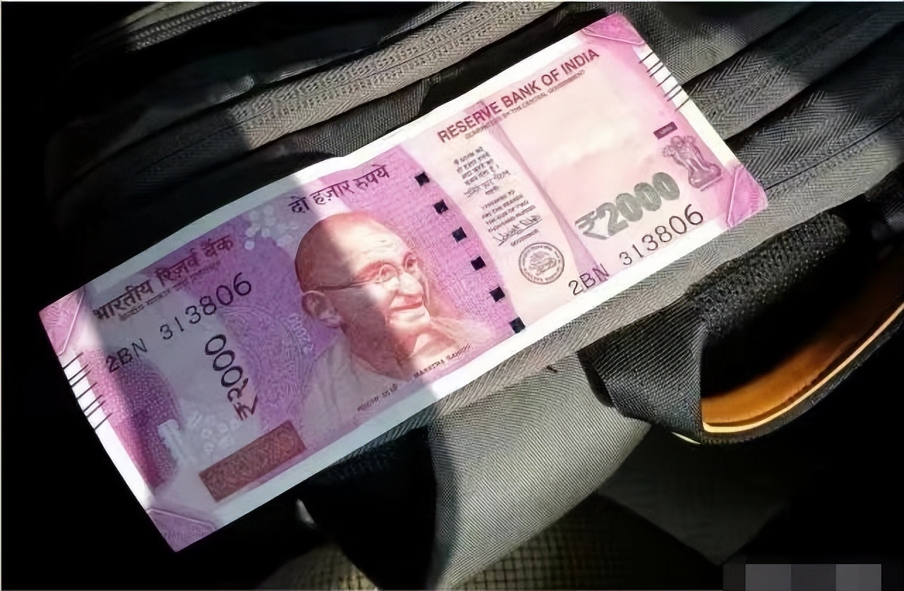 2018年印度民间发行百万张零元纸币，官方默认，用途使其大受欢迎