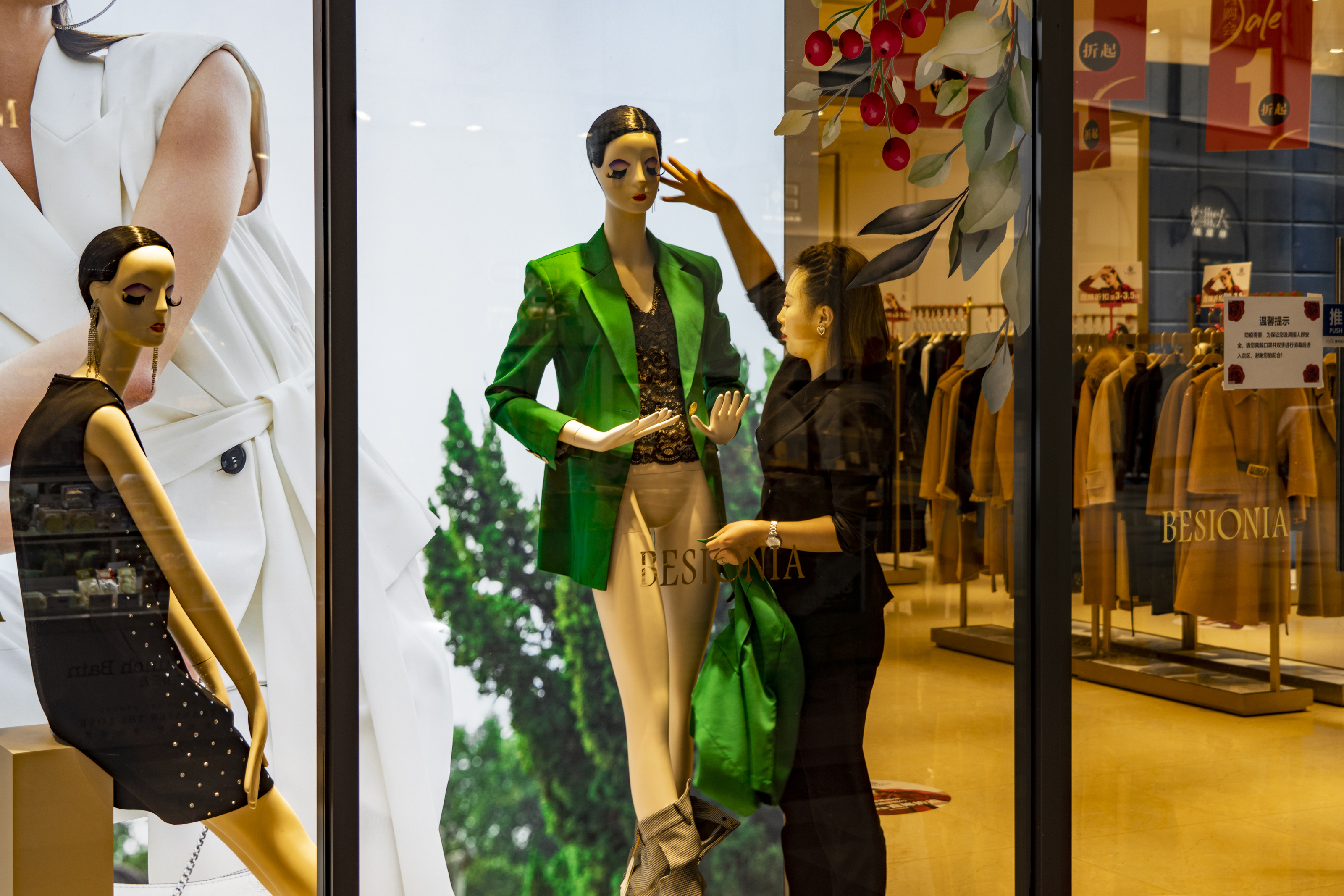 沈阳赛特奥莱与尚柏奥莱哪个好,沈阳赛特奥莱购物攻略