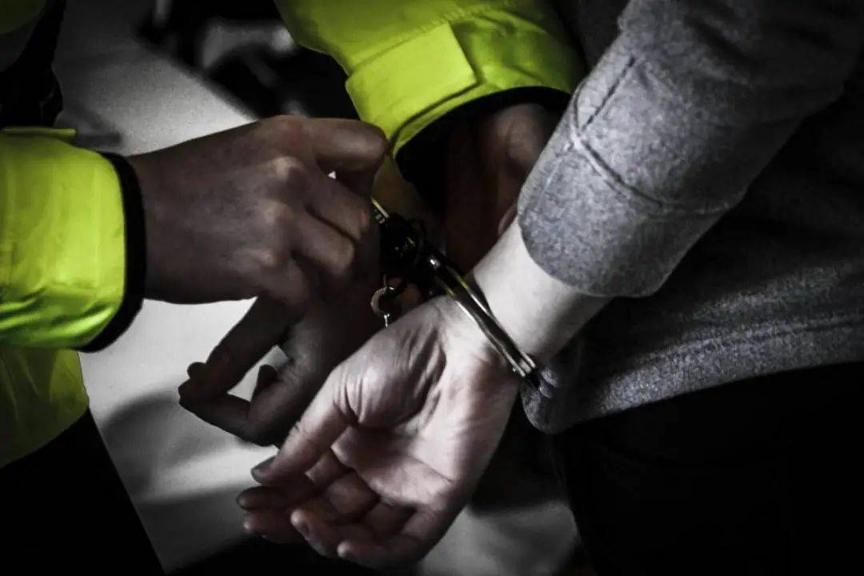 偷越国边境人员怎么处罚,偷越国边境案件出入境可以立案吗