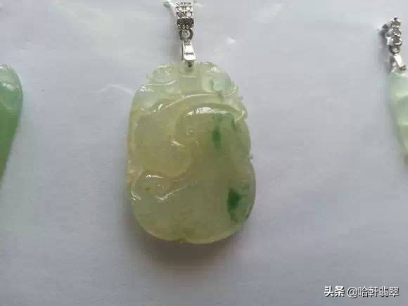 变种的翡翠变黄,变种发黄的冰翡翠