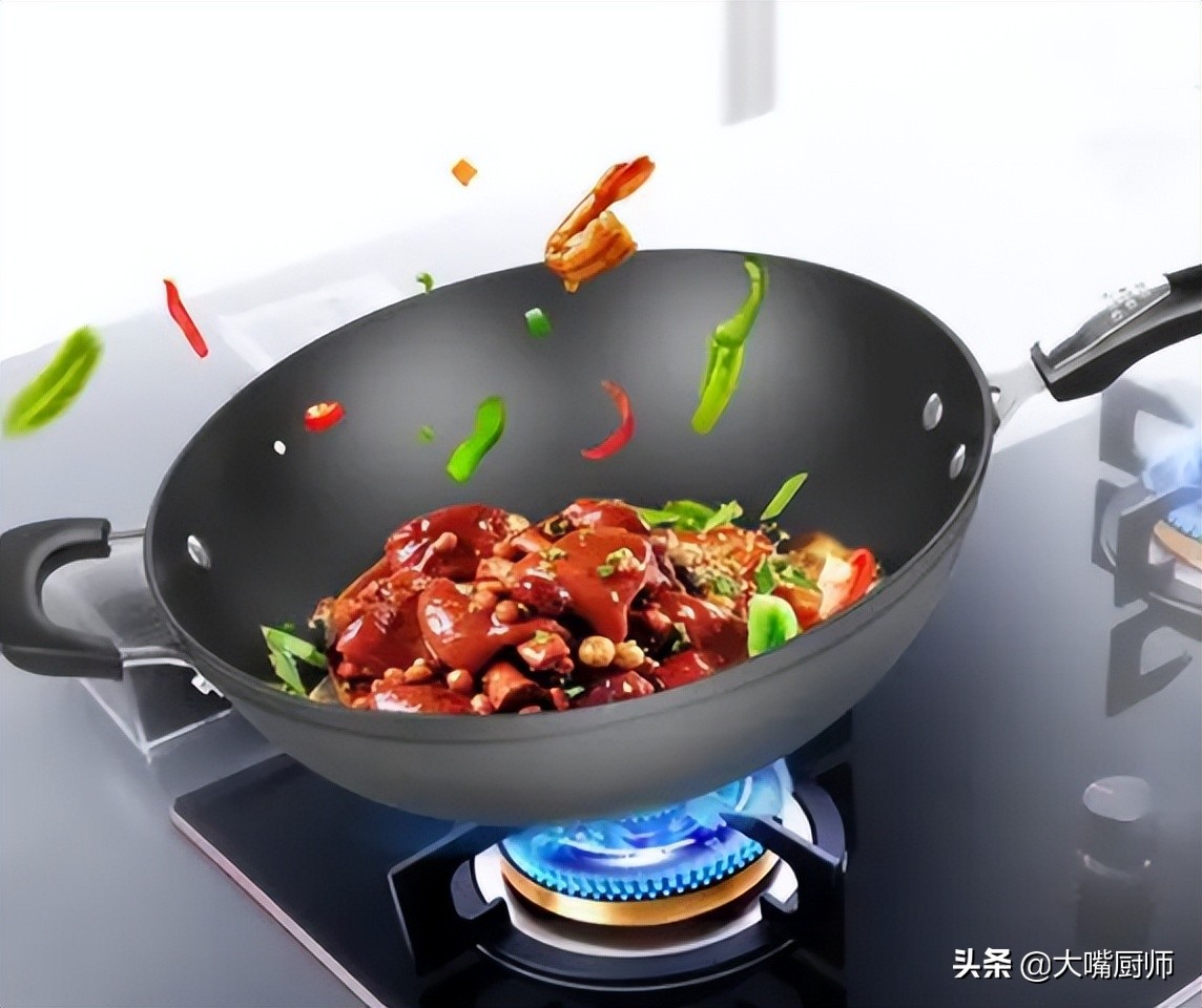 不粘锅涂层释放有毒物质,不粘锅涂层掉了继续用有什么危害