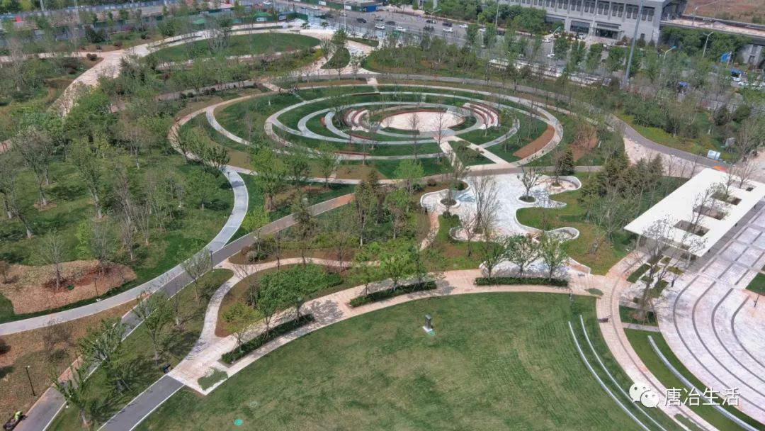 济南唐冶中央公园晚上,济南唐冶中央公园最新动态
