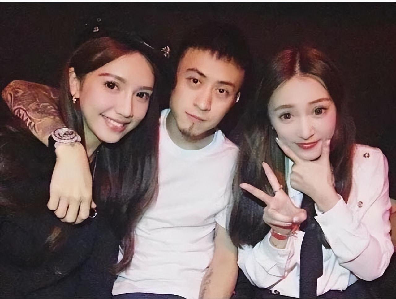 秦奋游戏里充1亿是真是假,撞毁3000万豪车