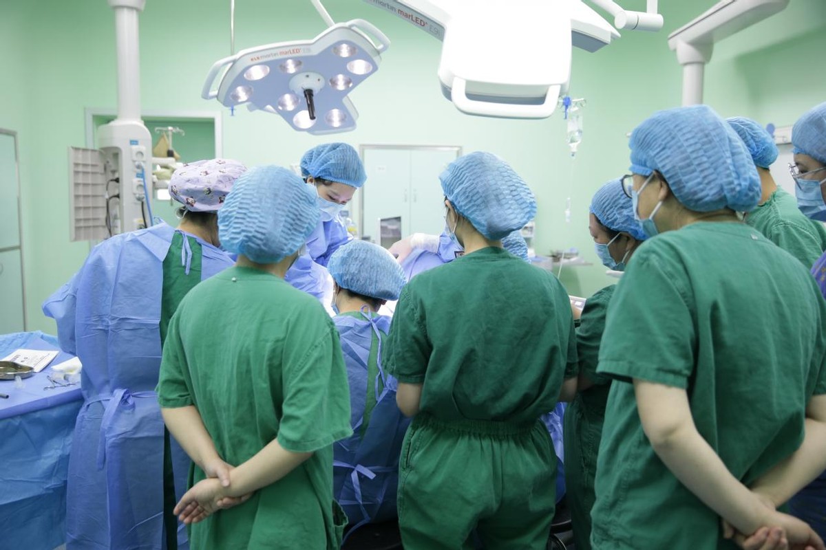 1个月16台高难度盆底手术,点赞延医妇科!