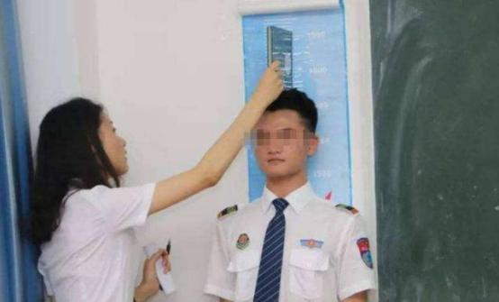 李亚诺断骨手术,断骨增高7.2厘米的李亚诺现状