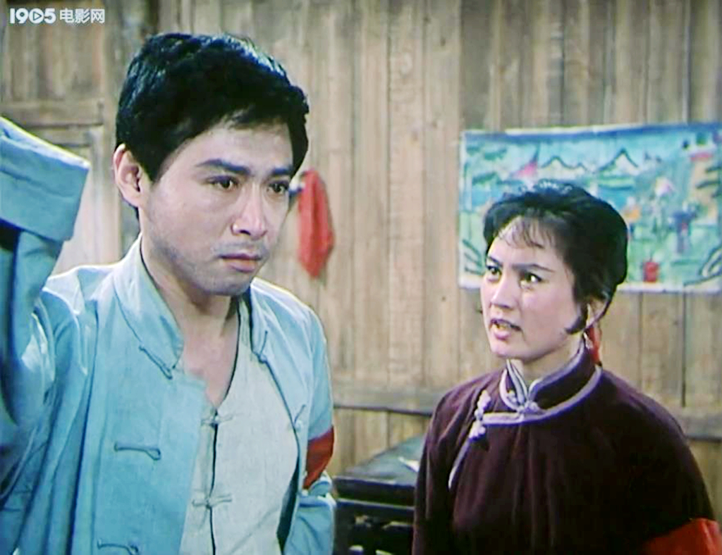 红牡丹白莲花黄英姑,黄英姑经典战争电影