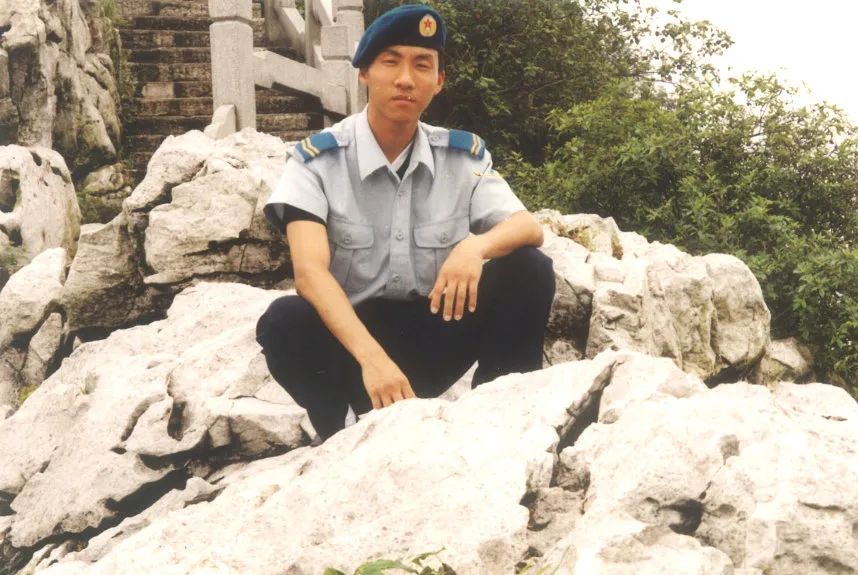 飒爽英姿军装,看看自己穿上军装的飒爽英姿