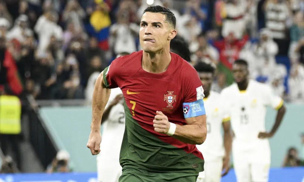 c罗收入排行榜2023,c罗收入超10亿美金