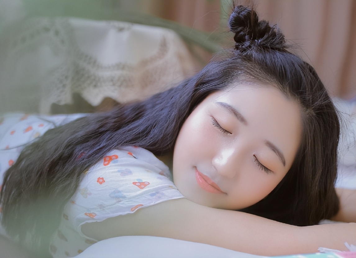 妇女外阴溃疡是啥原因,女外阴长溃疡是怎么回事