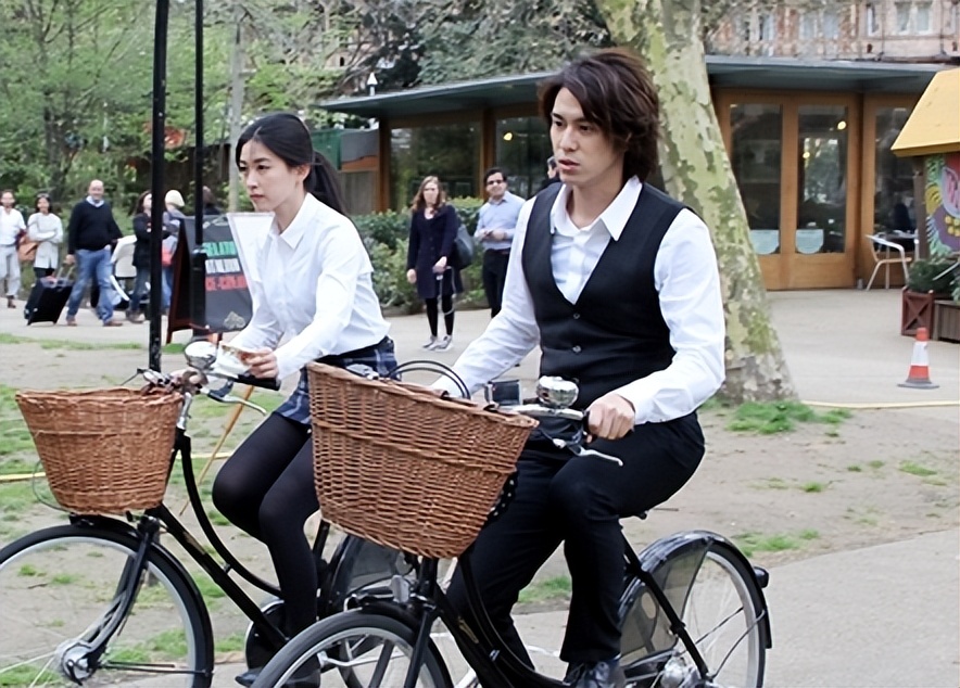 朱珠年轻时多漂亮,演员朱珠低调与圈外人结婚