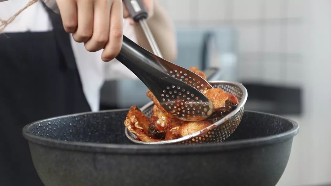 草鱼焖鱼家常做法,酥焖草鱼怎么做好吃