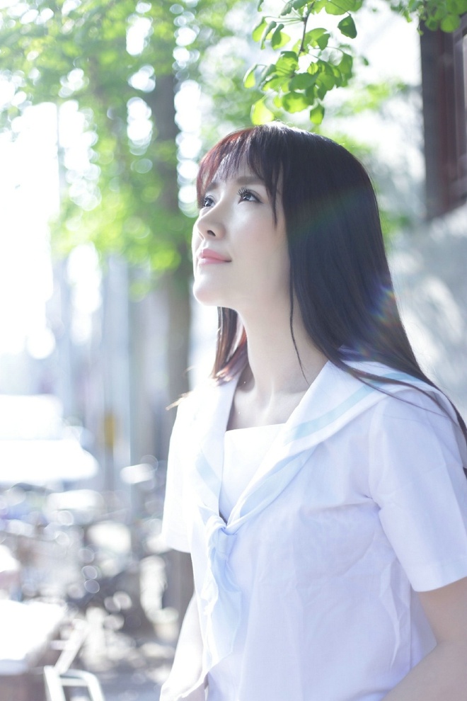 女大学生出卖灵魂，“赚快钱”一夜可挣5000元。