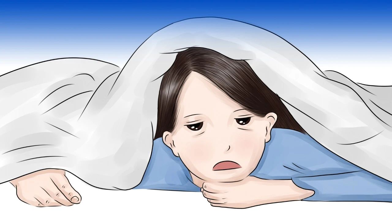 夜里失眠要吃哪些食物来解决,经常失眠的亲人睡前少吃四种食物