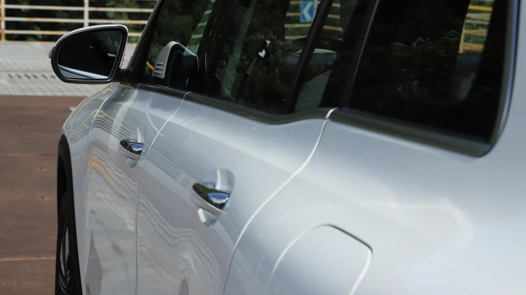 奔驰电车新能源2023款eqb落地价,奔驰eqaeqbeqc哪个大