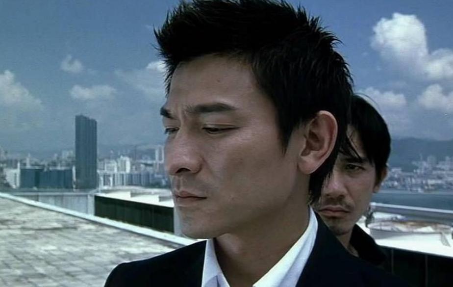 明明是双胞胎却被区别对待,明明是双胞胎却被区别对待的电影