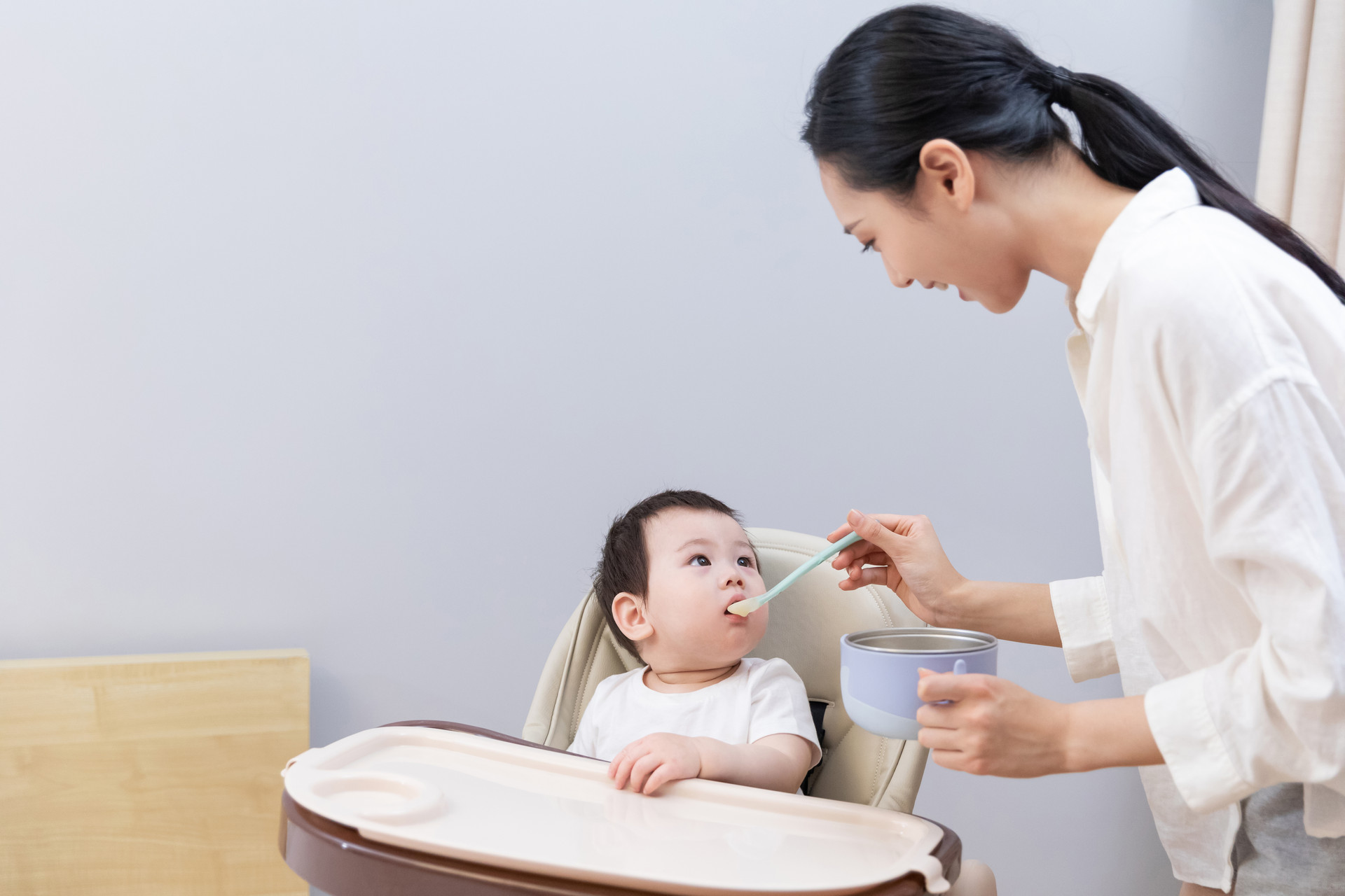 孩子每个月的体重增长标准,6个月到1岁宝宝体重增长标准