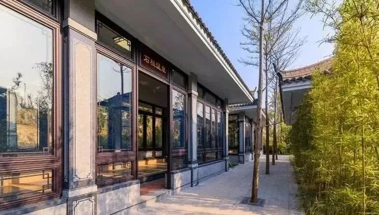 聚龙小镇：离城不离尘的心灵