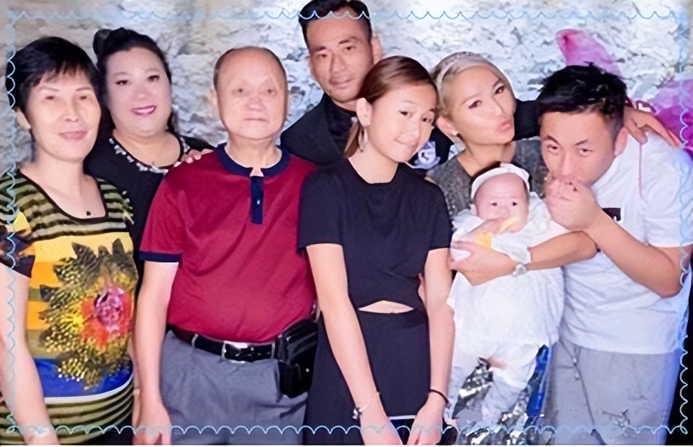 刘碧丽和洗米华现状,刘碧丽和洗米华恩爱瞬间