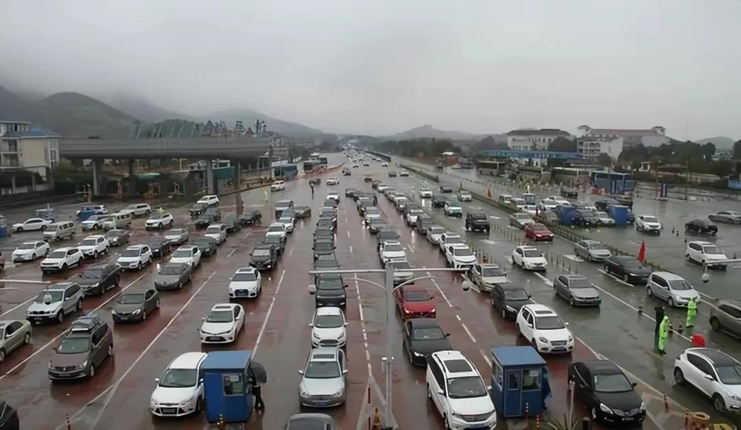 车子油表灯亮了还能行驶多少公里,本田哥瑞油表灯亮了还跑多少公里