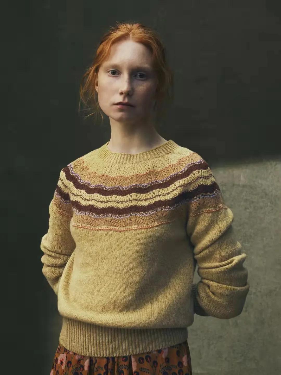 没想到!这3款“奶奶款毛衣”让姑娘们这么上头