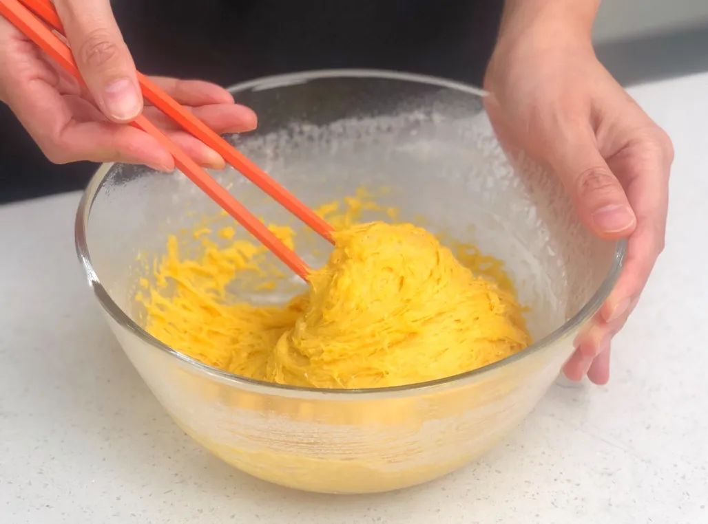 这样做蓬松暄软不塌陷不回缩,蓬松暄软香甜又好吃