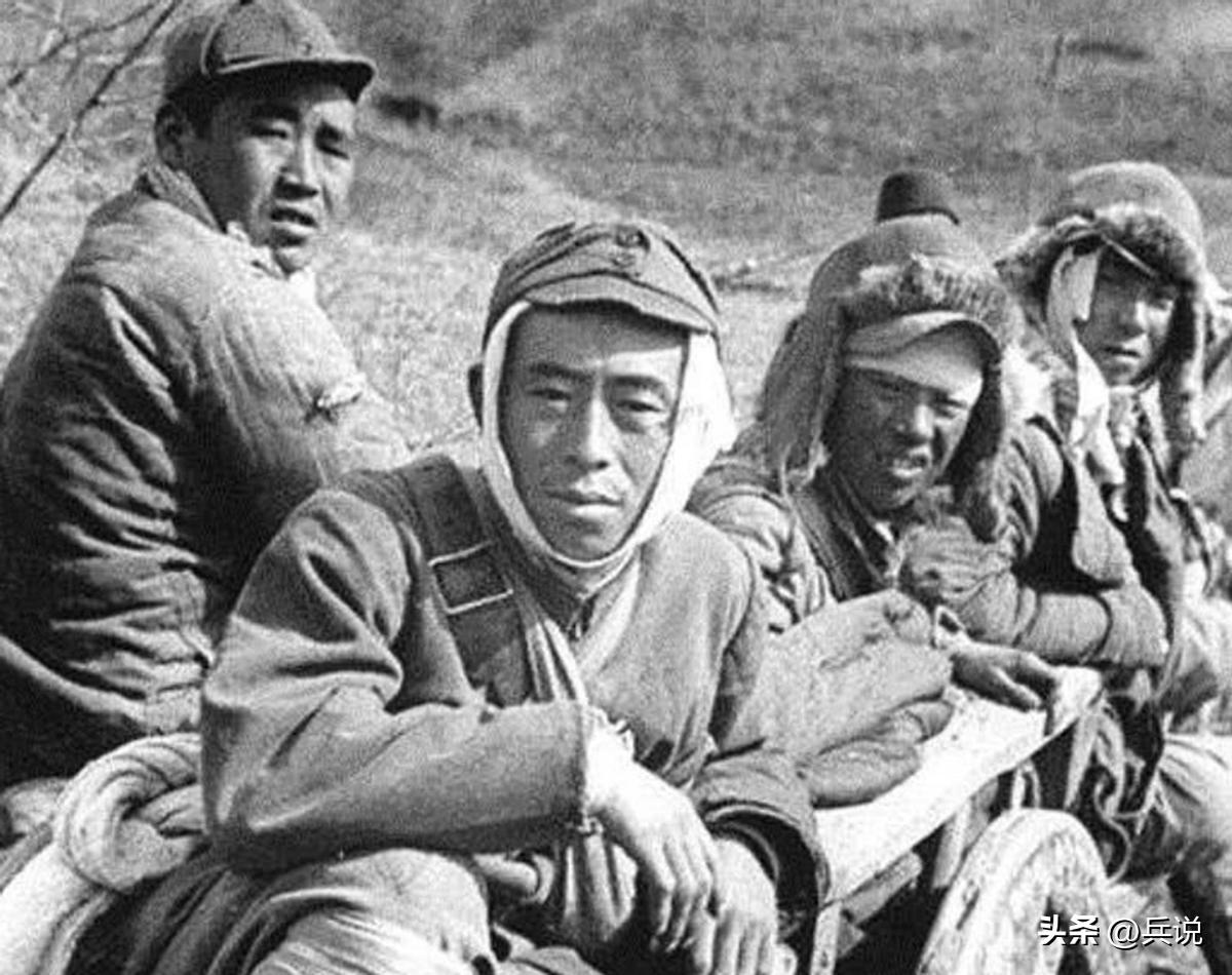 蒋军嫡系打仗很特殊，金砖悄悄埋地，投降时要求“不搜腰包”