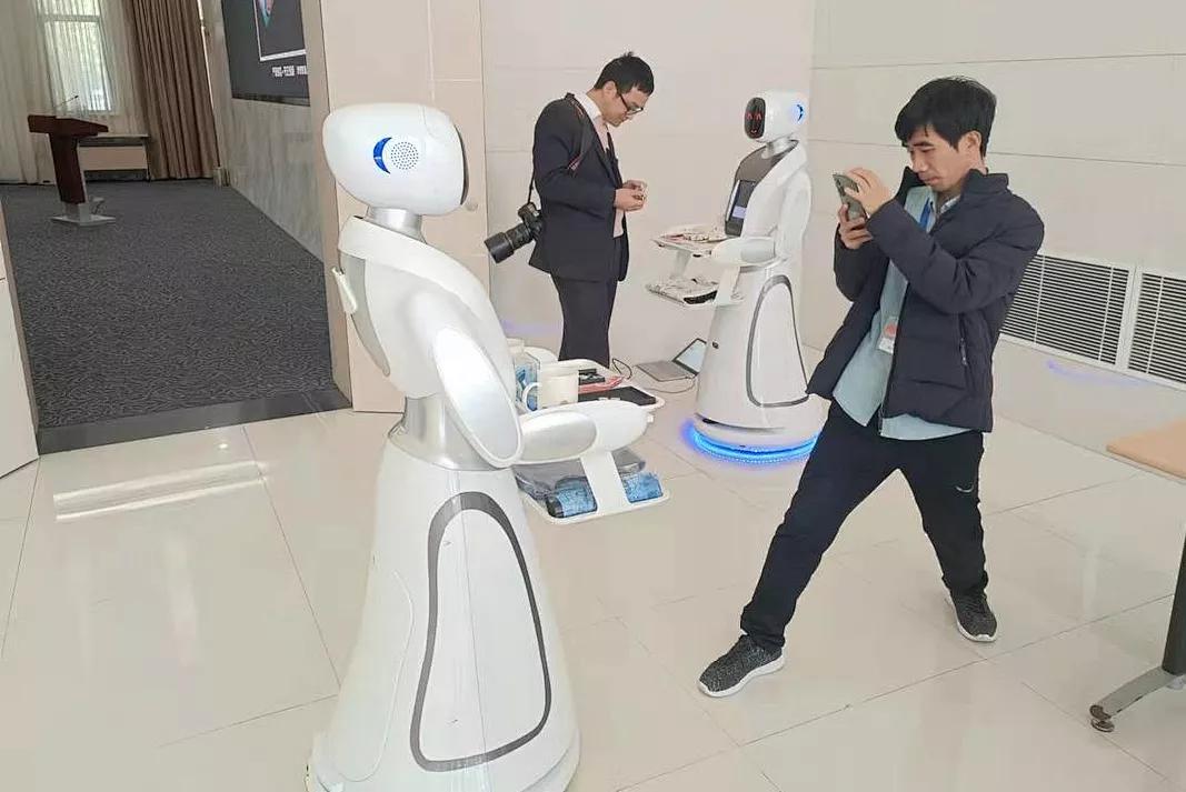 Amy送餐助力“上电所”文创产品发布