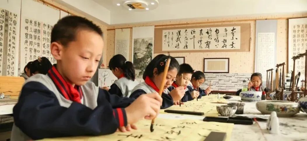 内蒙古包头市青山区北重四小,包头北重四小和和平小学