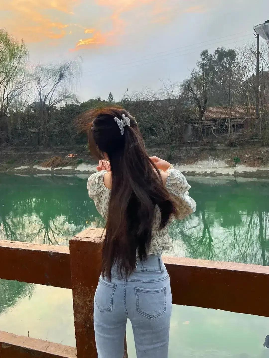 牛仔裤的发展史ppt,牛仔裤的发展史图片