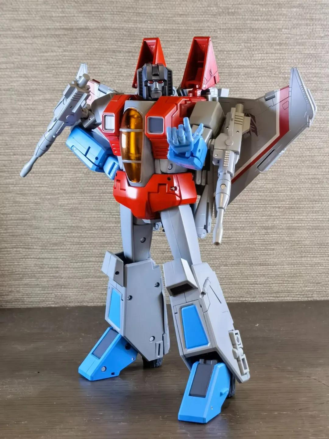 我的变形金刚玩具,比人还高的玩具变形金刚