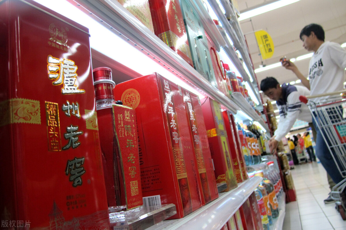 窖藏酒陈年老酒怎么鉴别,年份酒陈年酒窖龄酒你都知道吗