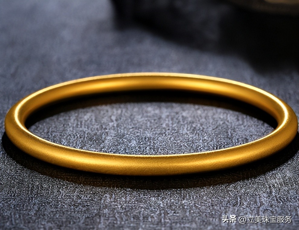 金手镯价格一般多少钱?带你揭开金手镯的真相，让你买的更便宜