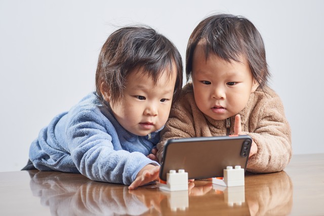 璐㈢粡鍗氫富鏈夊摢浜涚壒鐐瑰拰浼樺娍,绫讳技鑲＄エ鎶曡祫涓庤鐭ョ殑璐㈢粡鍗氫富