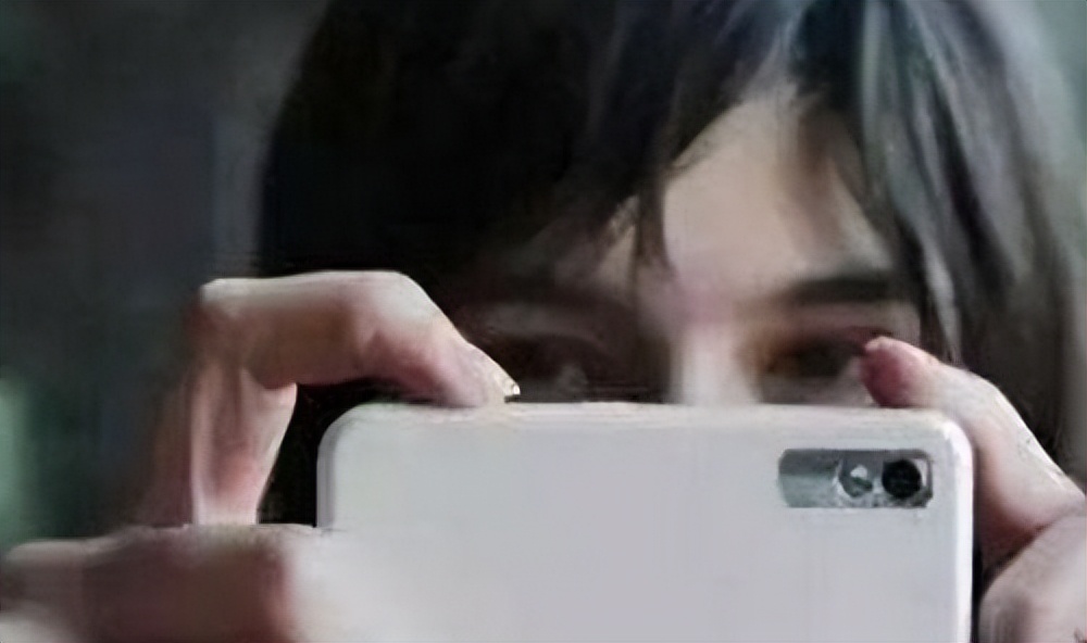 住酒店发现隐秘摄像头,在酒店如何发现暗藏摄像头