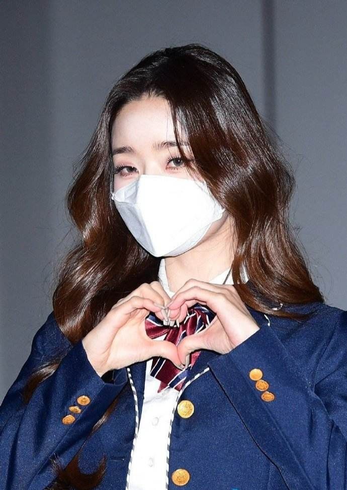 宋智雅真的是白富美吗,宋智雅回应穿假货风波