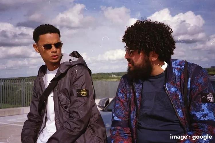 stoneisland袖标缝哪里,stoneisland袖章区别