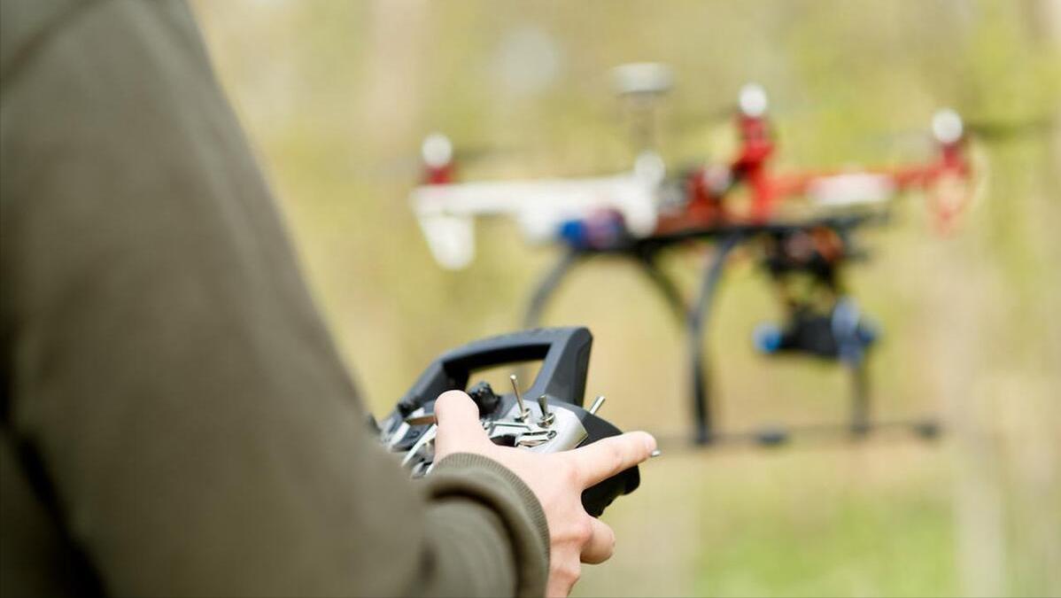 高考选专业哪个专业有前景,高考选什么专业容易就业工资高