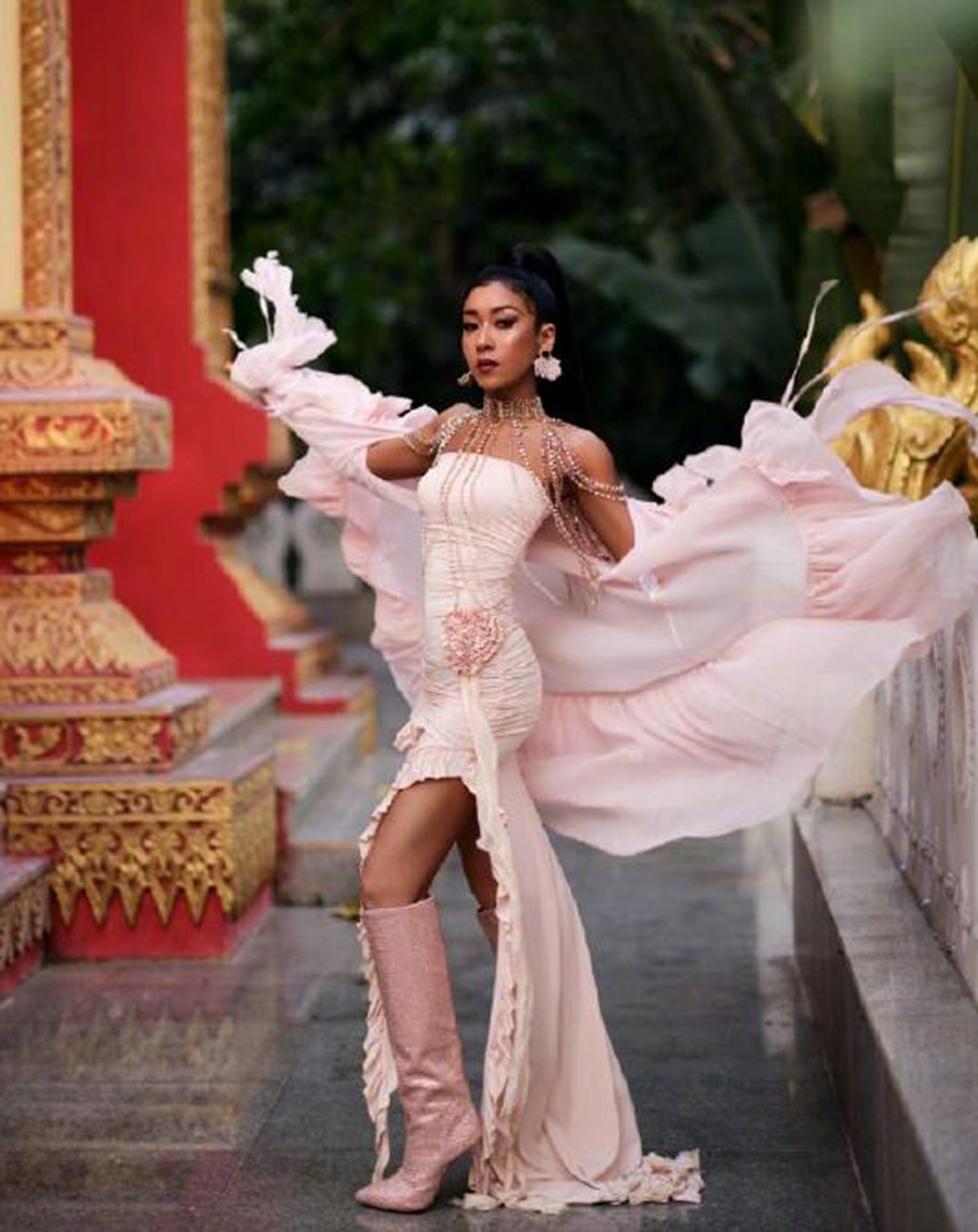 吉克隽逸 高定 (吉克隽逸穿高定)