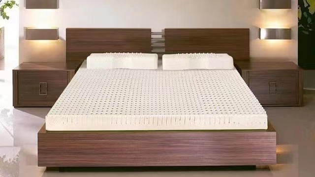 给大家好好介绍一下苏老伯家泰国有机乳胶床垫